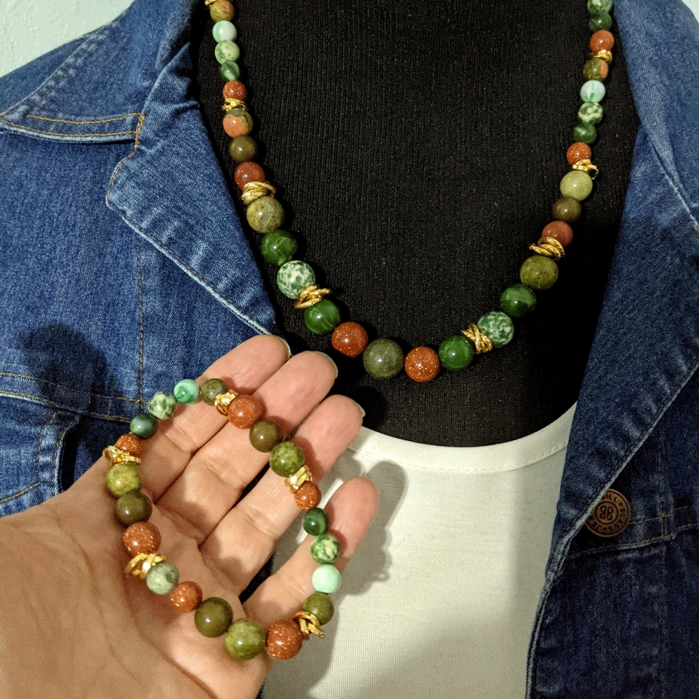 Gold Tone Jasper And Goldstone Beaded Gemstone Necklace And Bracelet Jewelry Set